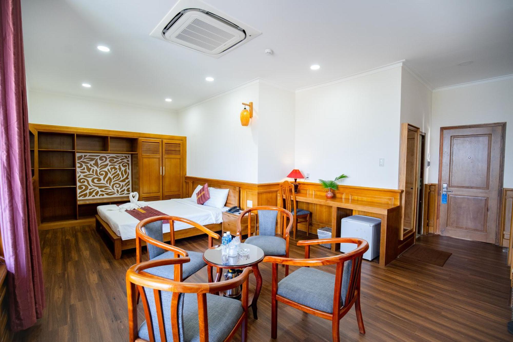Khach San Binh Minh Hotel Phan Thiet Exterior photo